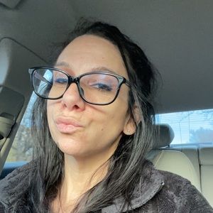 Meet your Posher, Nicky